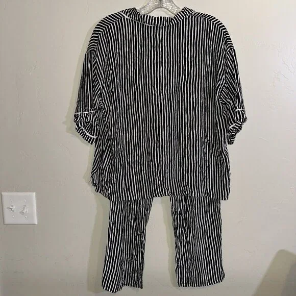 Donna Karan Sleepwear 2 Piece Black & White Button Down Capri Matching Set Med - Picture 5 of 6